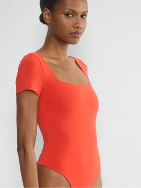 Aritzia Orange Contour Squareneck Shortsleeve Bodysuit XS